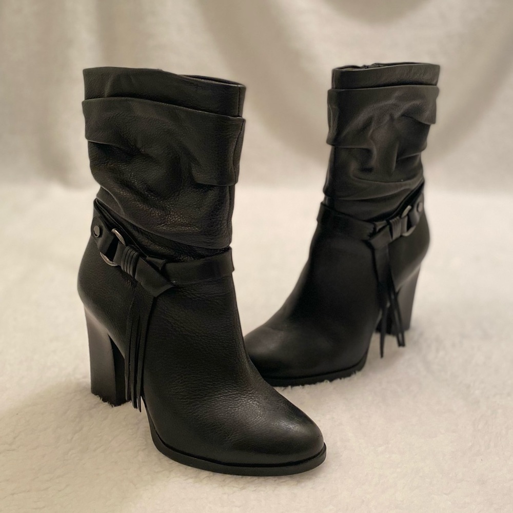 🌺 Guess Black Boots 🌺